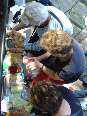 Oddly sattvic lunch being prepared by my Aunties in Paris' Jardin de Luxembourg