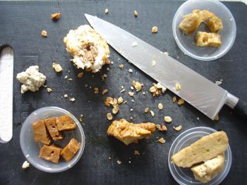 Seitan tasting at Marlein and Inez' cooking studio