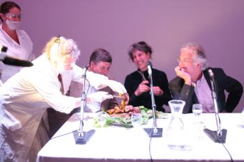 The Art & Genomics Centre and the Centraal Museum Utrecht present: Food, Art & Science symposium with controversial snacks: panel gets an earful