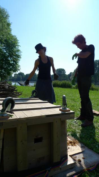 Doe-het-zelf Mmmmuseum van Oven TypologieÃ«n / DIY Mmmmuseum of Oven Typologies / URBANIAHOEVE / Debra Solomon, culiblog.org / DHZMOT June 2010